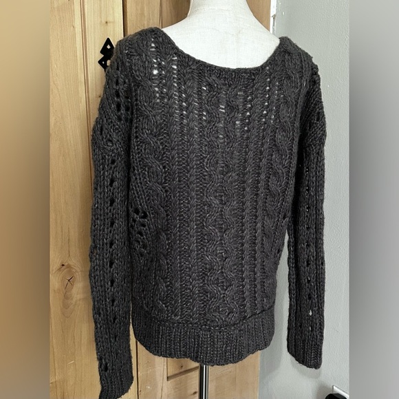 FREE PEOPLE Gray "Fluff" Wool Boho Sweater Top Cozy Charcoal Cable Knit Sweater - Picture 5 of 5